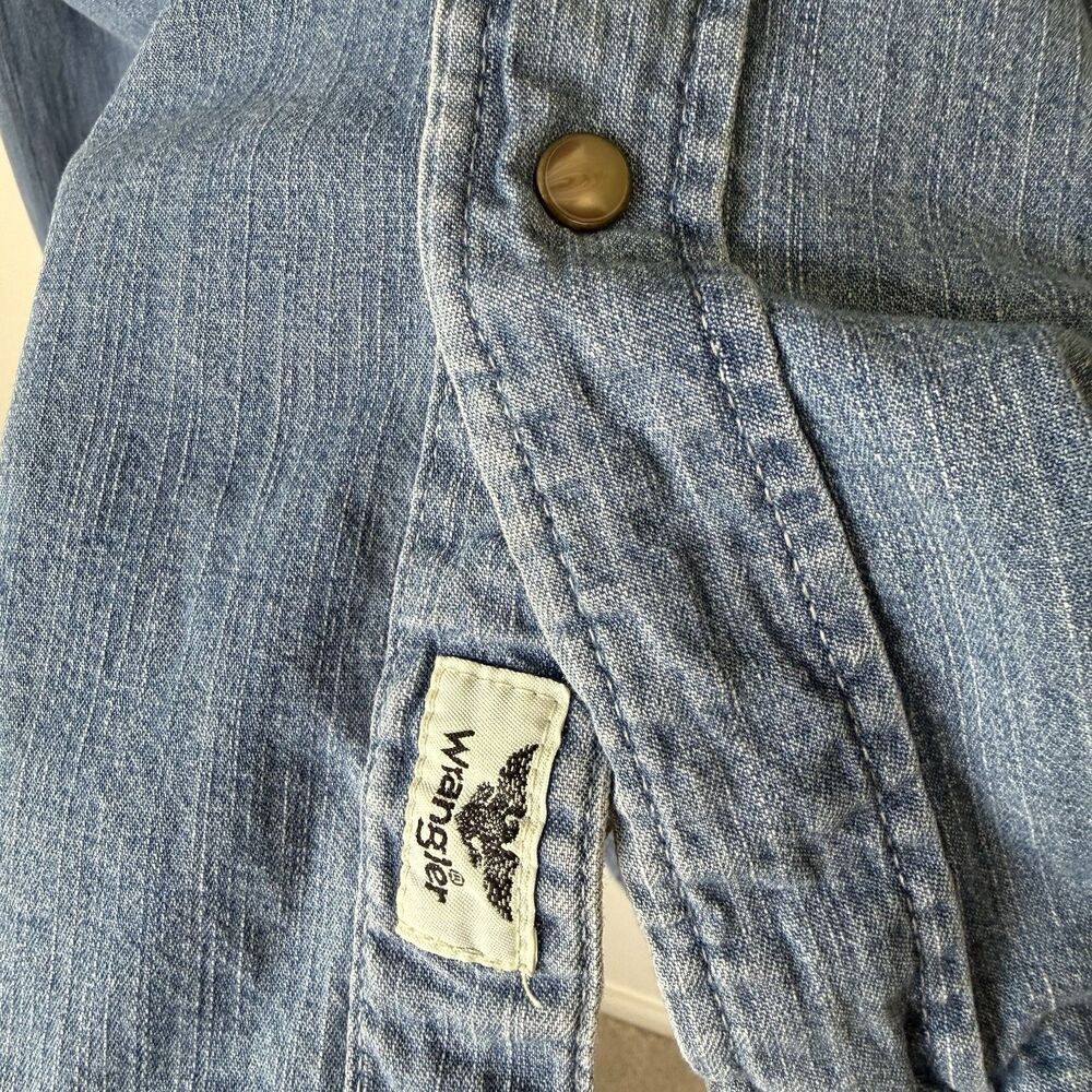 Wrangler Size Medium Indigo Chambray Brown Pearl Snap Button Down Western  Rodeo - Picture 4 of 10